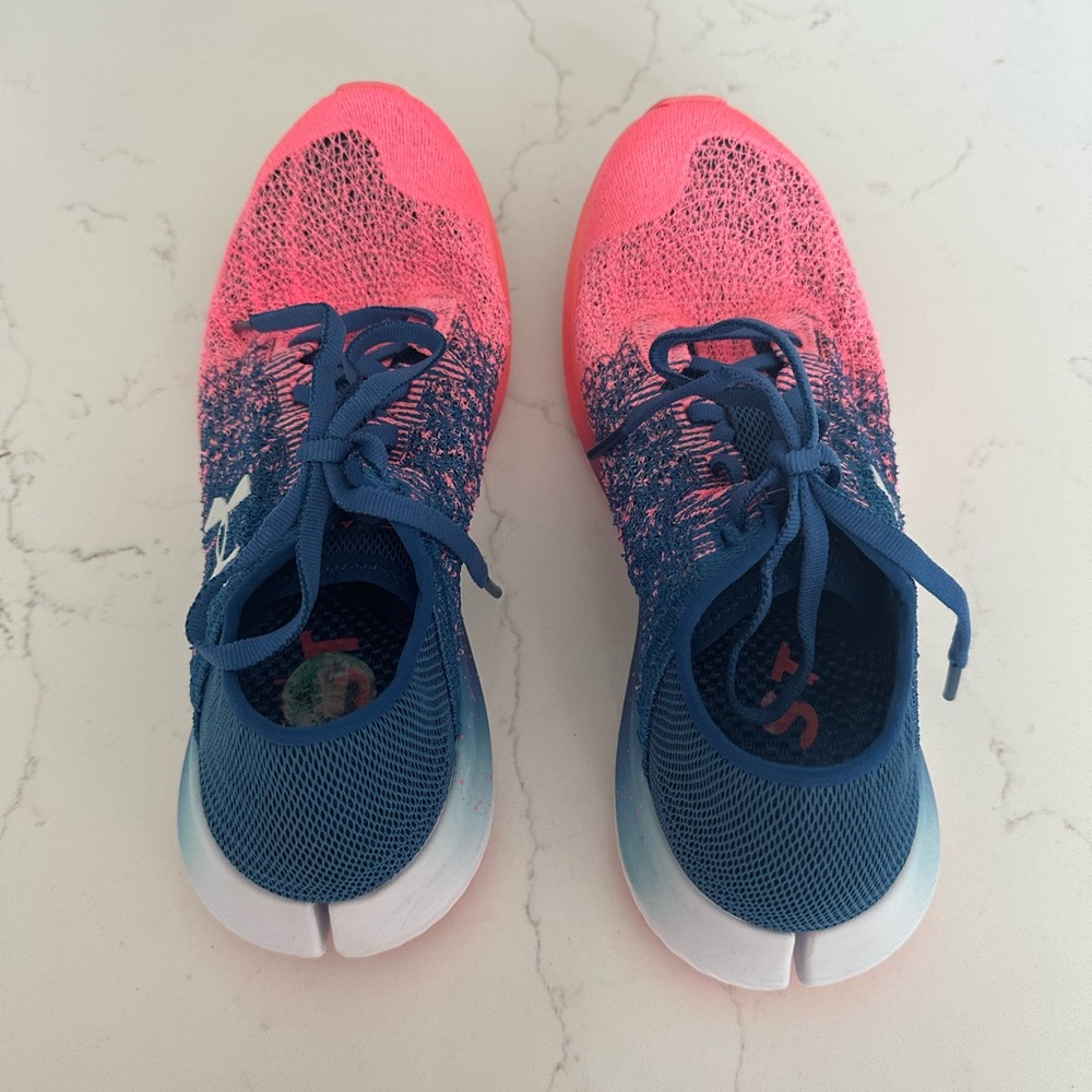 Under Armour - Picture 4 of 5